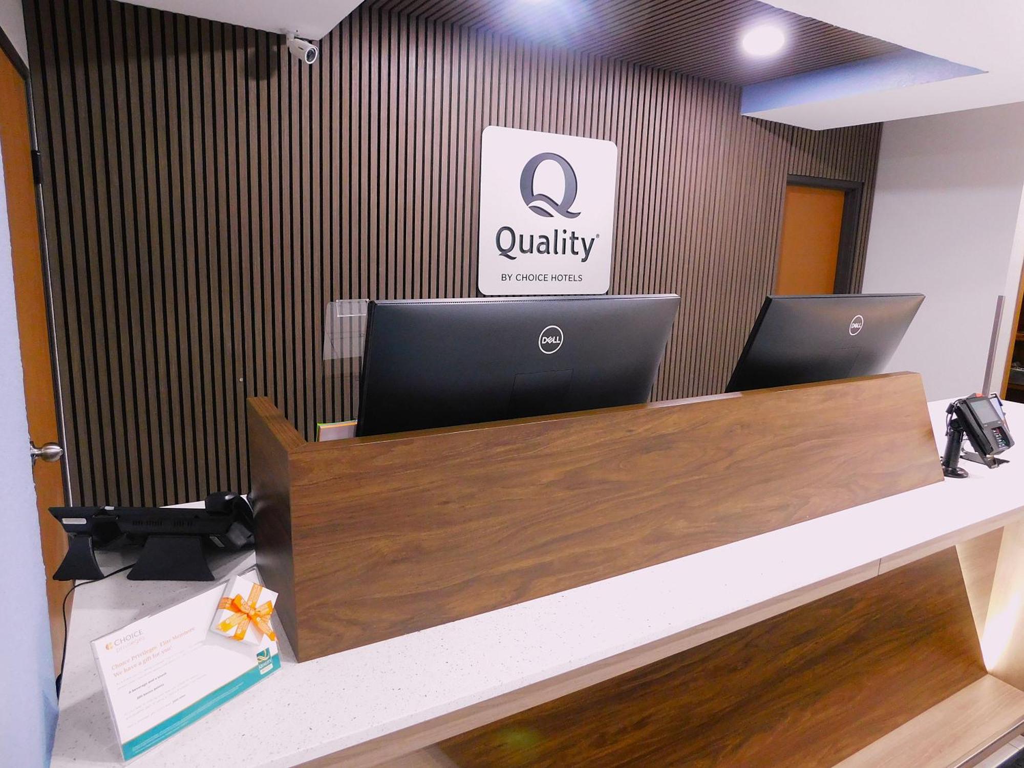 Quality Inn Pontiac Il Экстерьер фото